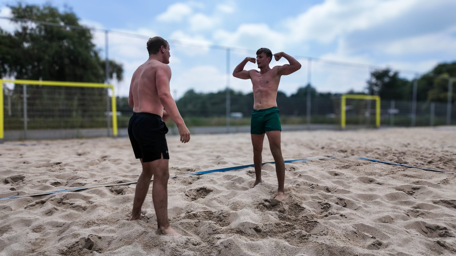 Beach Wrestling: Tieme vs. Lucas