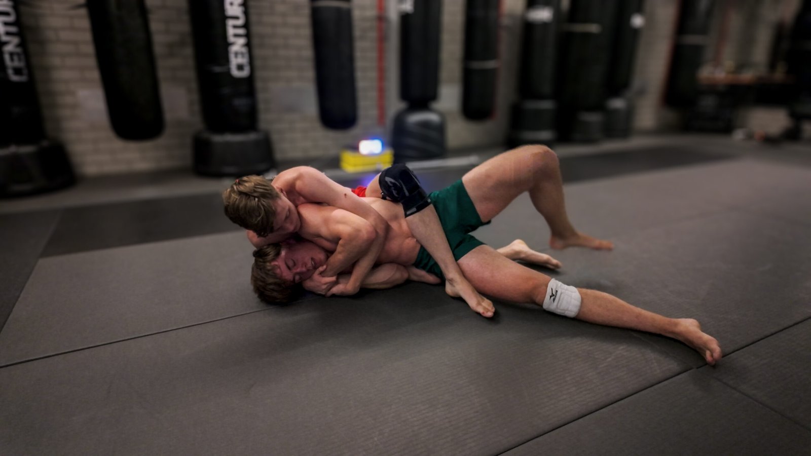 Submission Wrestling: Rens vs. Bart